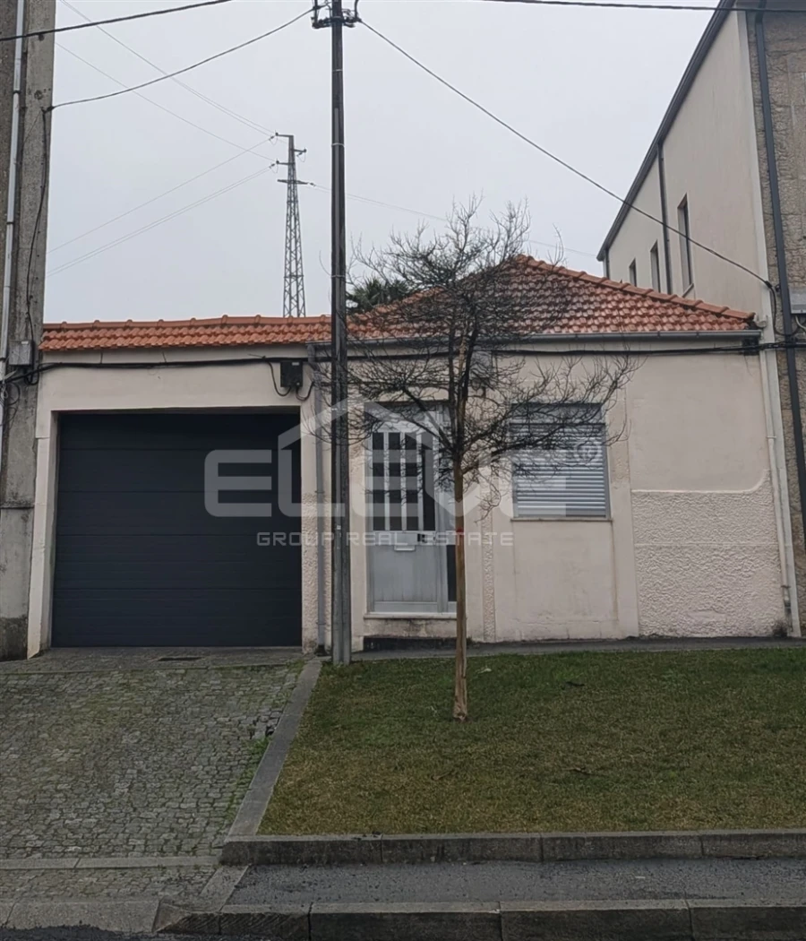 Moradia T1 para Venda em Oliveira do Douro Foto 1