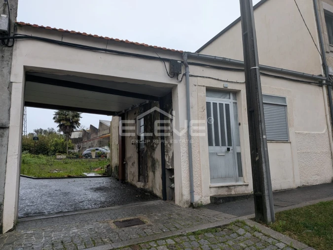 Moradia T1 para Venda em Oliveira do Douro Foto 3
