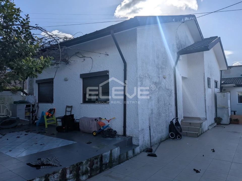 Moradia T3 para Venda em Madalena Foto 10