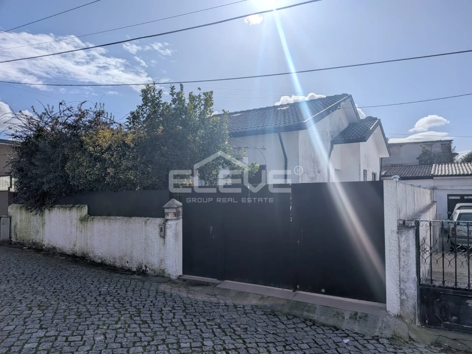 Moradia T3 para Venda em Madalena Foto 2