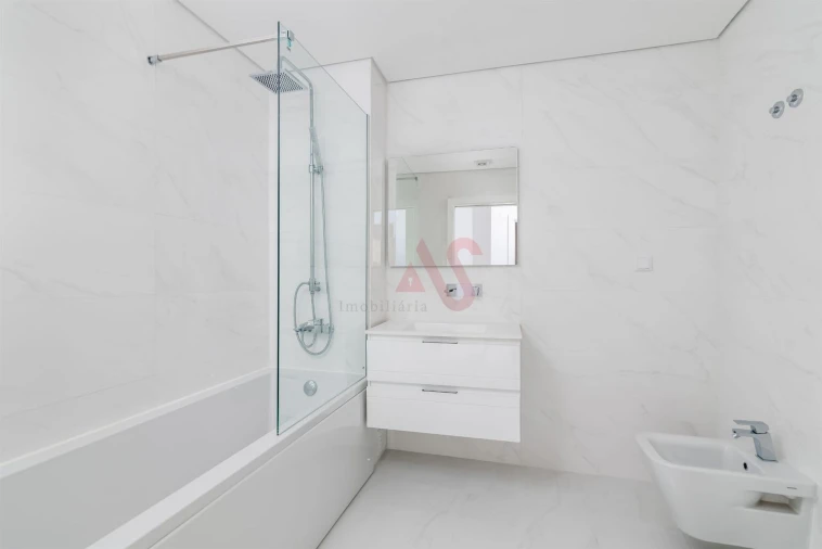 Apartamento T3 para Arrendamento em Odivelas Foto 25