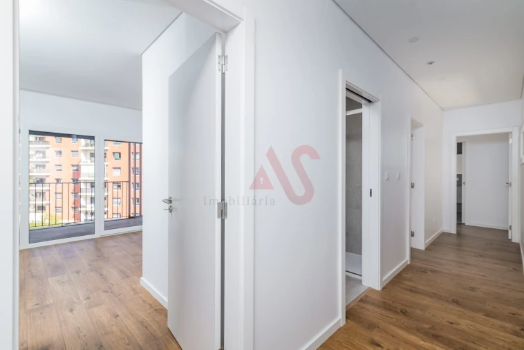 Apartamento T3 para Arrendamento em Odivelas Foto 4