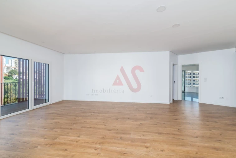 Apartamento T3 para Arrendamento em Odivelas Foto 16