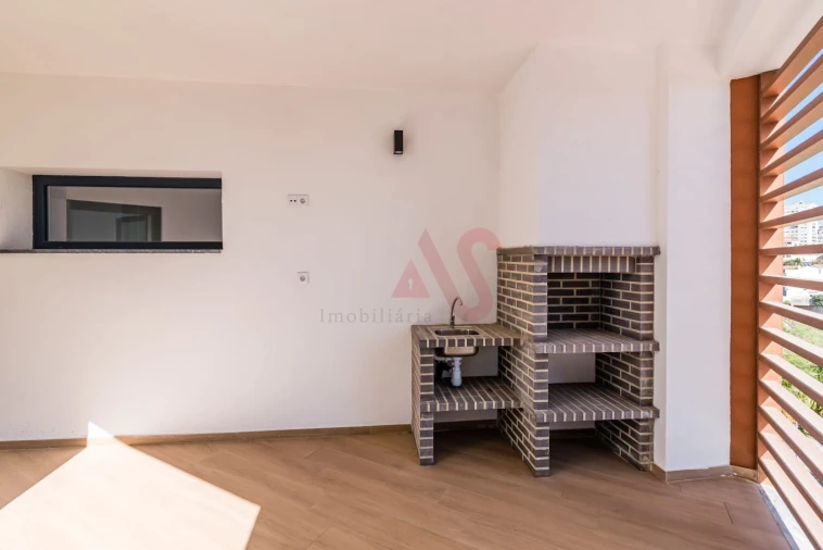 Apartamento T3 para Arrendamento em Odivelas Foto 23