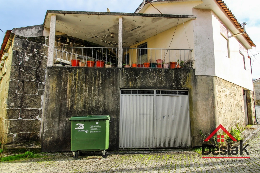 Moradia T6 para Venda em Arcozelo das Maias Foto 37