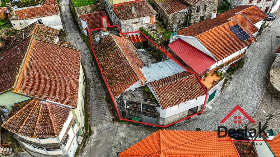 Moradia T6 para Venda em Arcozelo das Maias Foto 1