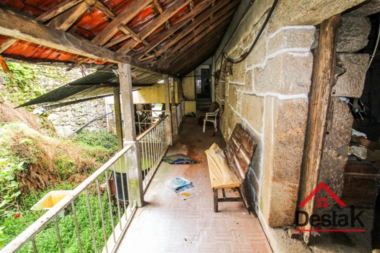 Moradia T6 para Venda em Arcozelo das Maias Foto 5