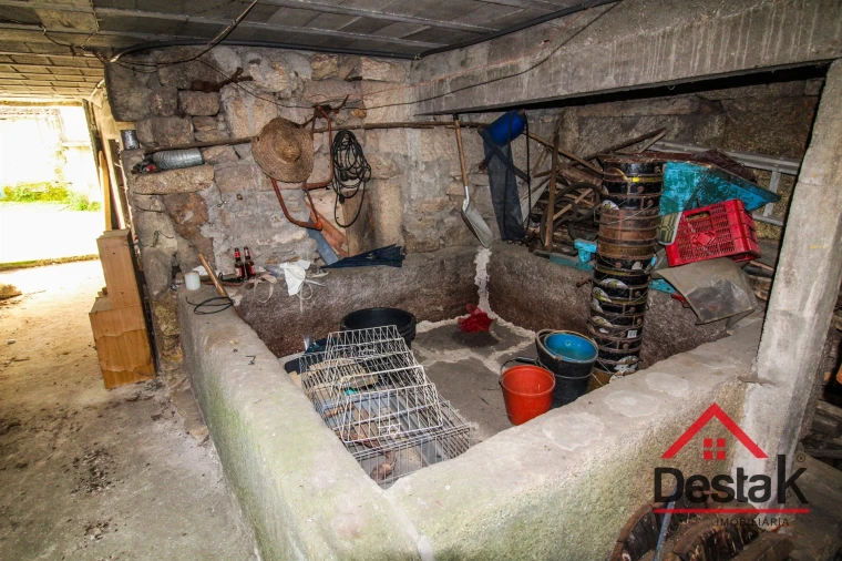 Moradia T6 para Venda em Arcozelo das Maias Foto 32