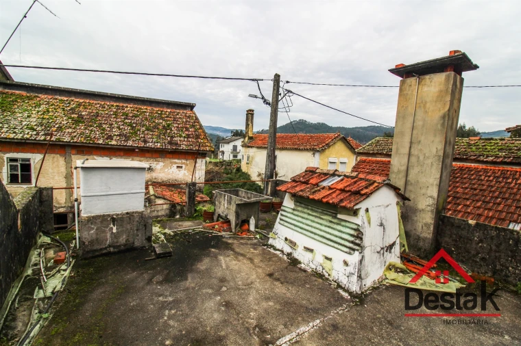 Moradia T6 para Venda em Arcozelo das Maias Foto 28