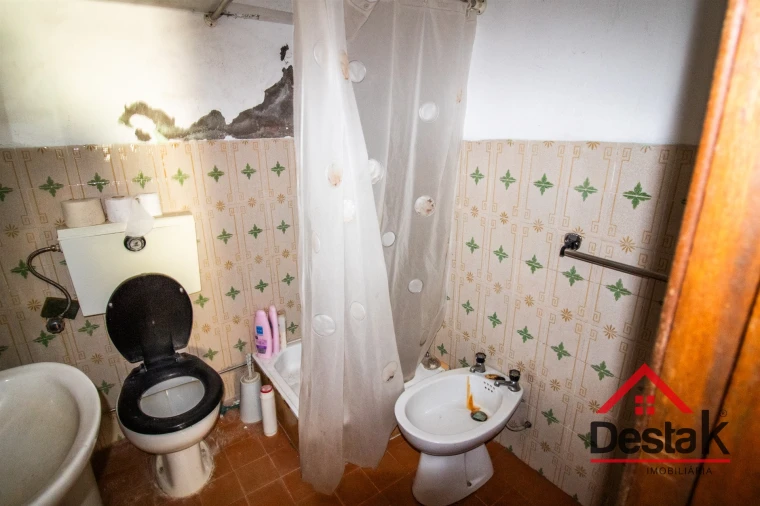 Moradia T6 para Venda em Arcozelo das Maias Foto 15