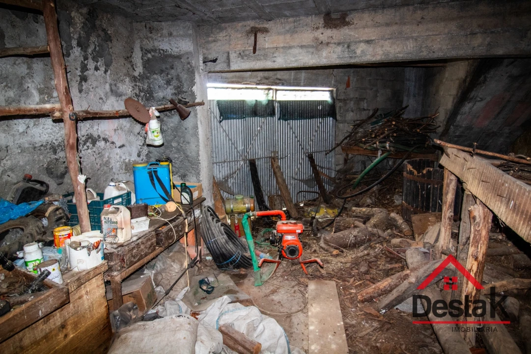 Moradia T6 para Venda em Arcozelo das Maias Foto 34