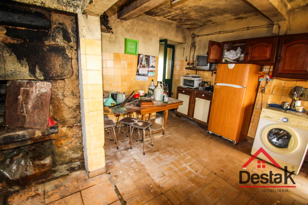 Moradia T6 para Venda em Arcozelo das Maias Foto 25