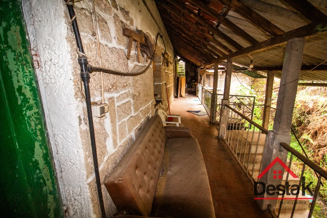 Moradia T6 para Venda em Arcozelo das Maias Foto 18