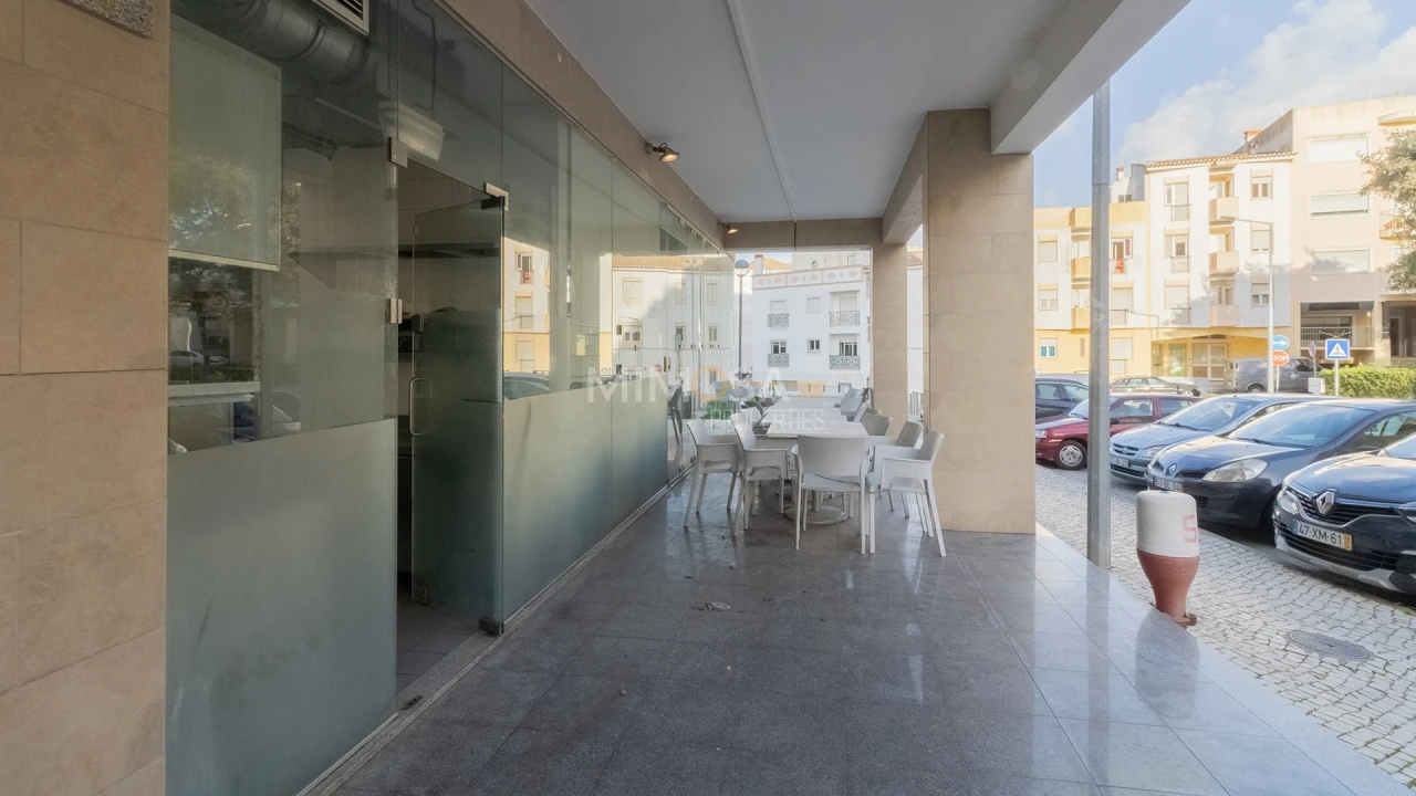 Negócio para Trespasse em Lagos (São Sebastião e Santa Maria) Foto 3