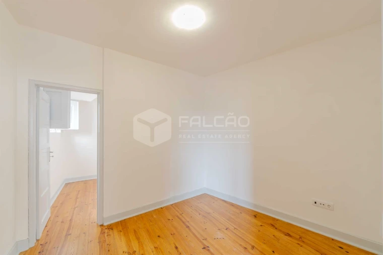 Moradia T3 para Venda em Pernes Foto 15