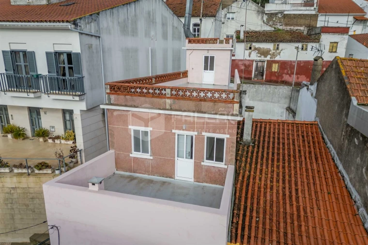 Moradia T3 para Venda em Pernes Foto 3