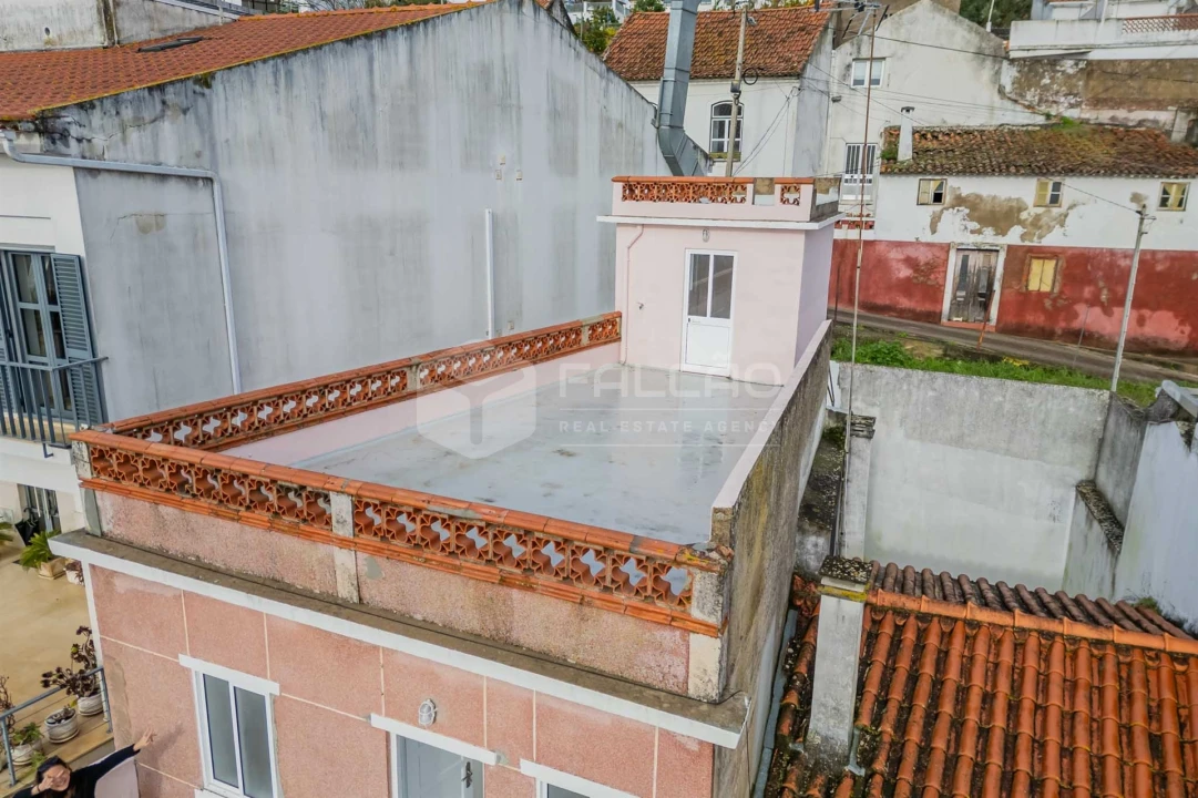 Moradia T3 para Venda em Pernes Foto 31