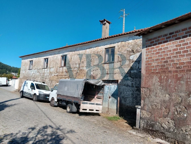 Moradia T2 para Venda em Moure Foto 2