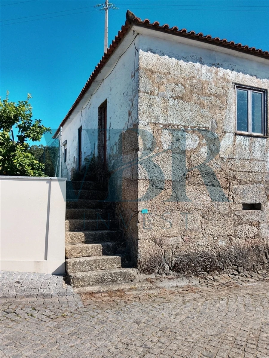 Moradia T2 para Venda em Moure Foto 1