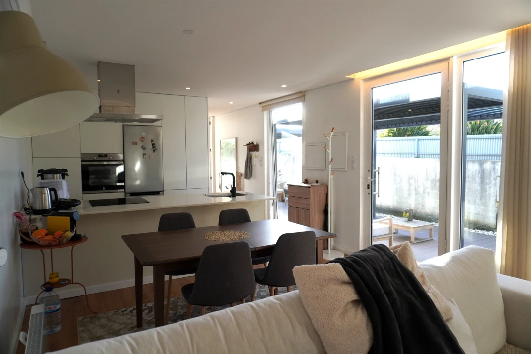 Moradia T2 para Venda em Antas e Abade de Vermoim Foto 6