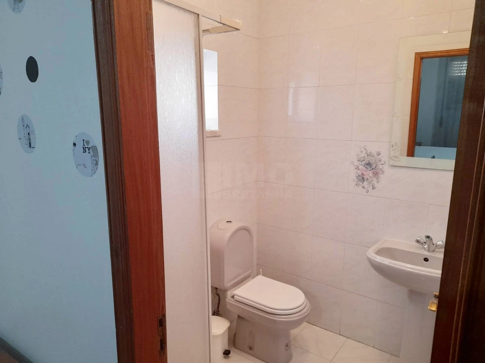 Apartamento T3 para Venda em Covilhã e Canhoso Foto 9