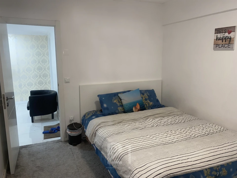 Apartamento T2 para Arrendamento em Massamá e Monte Abraão Foto 3