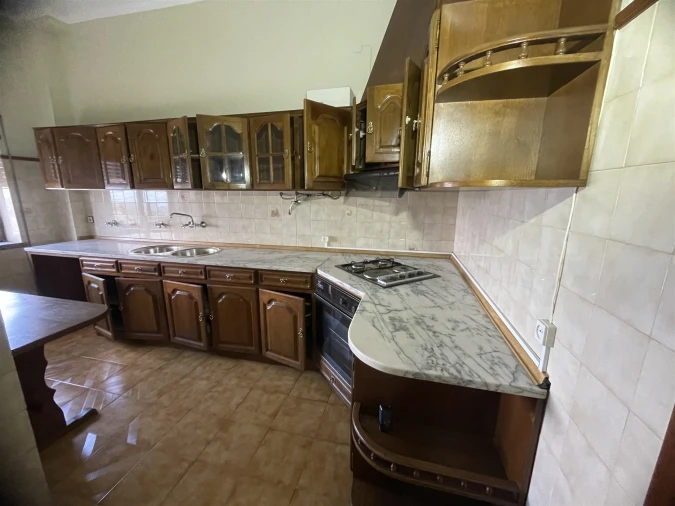 Apartamento T2 para Venda em Gouveia (São Pedro e São Julião) Foto 2