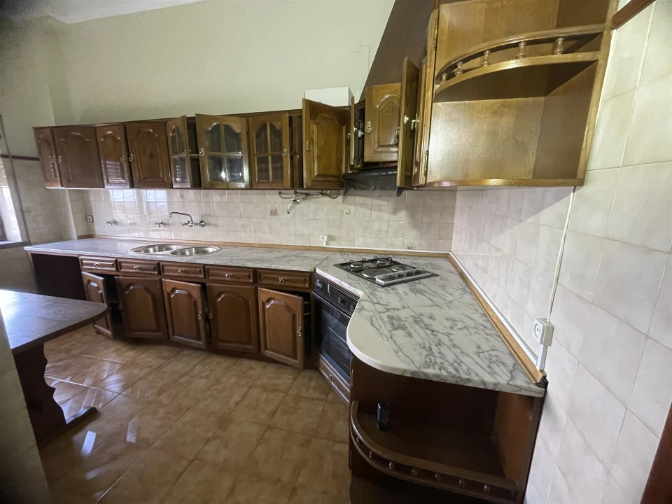 Apartamento T2 para Venda em Gouveia (São Pedro e São Julião) Foto 2