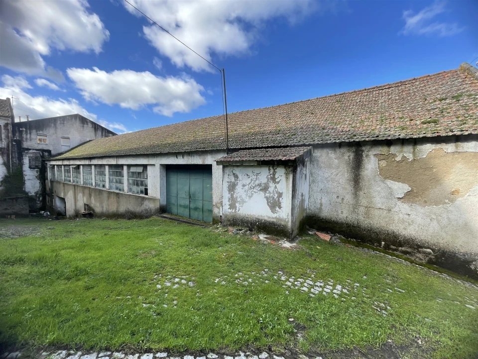 Armazém para Venda em Gouveia (São Pedro e São Julião) Foto 2
