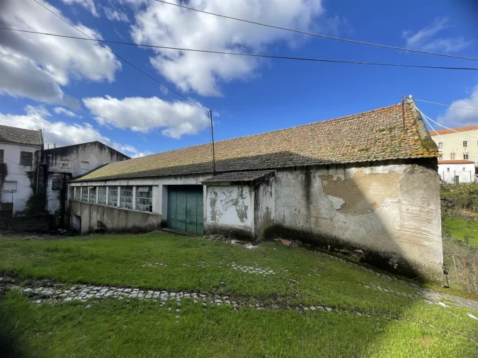 Armazém para Venda em Gouveia (São Pedro e São Julião) Foto 3