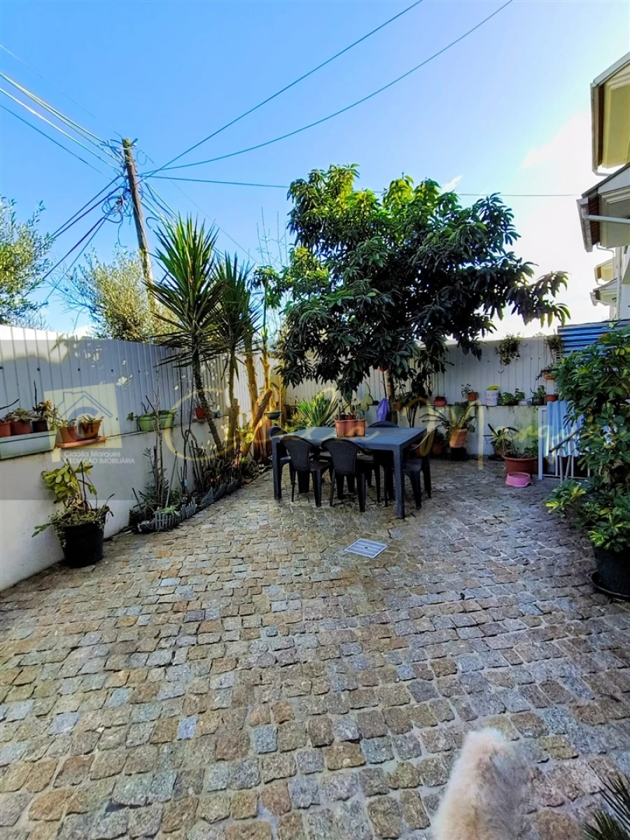 Moradia T3 para Venda em Viseu Foto 32