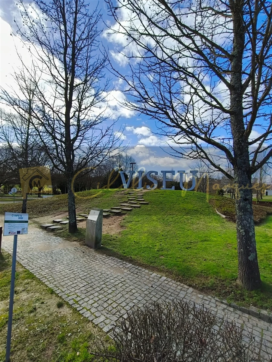 Moradia T3 para Venda em Viseu Foto 39