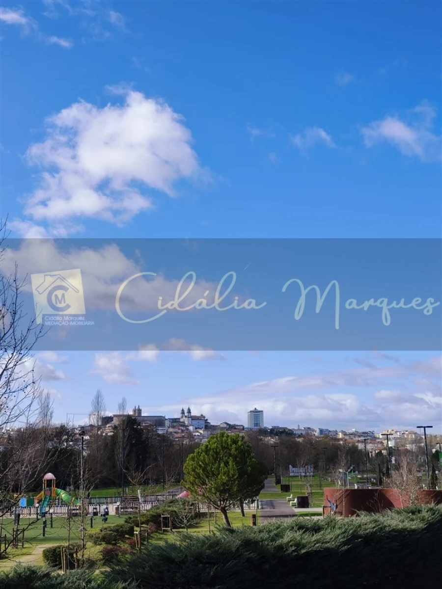 Moradia T3 para Venda em Viseu Foto 41