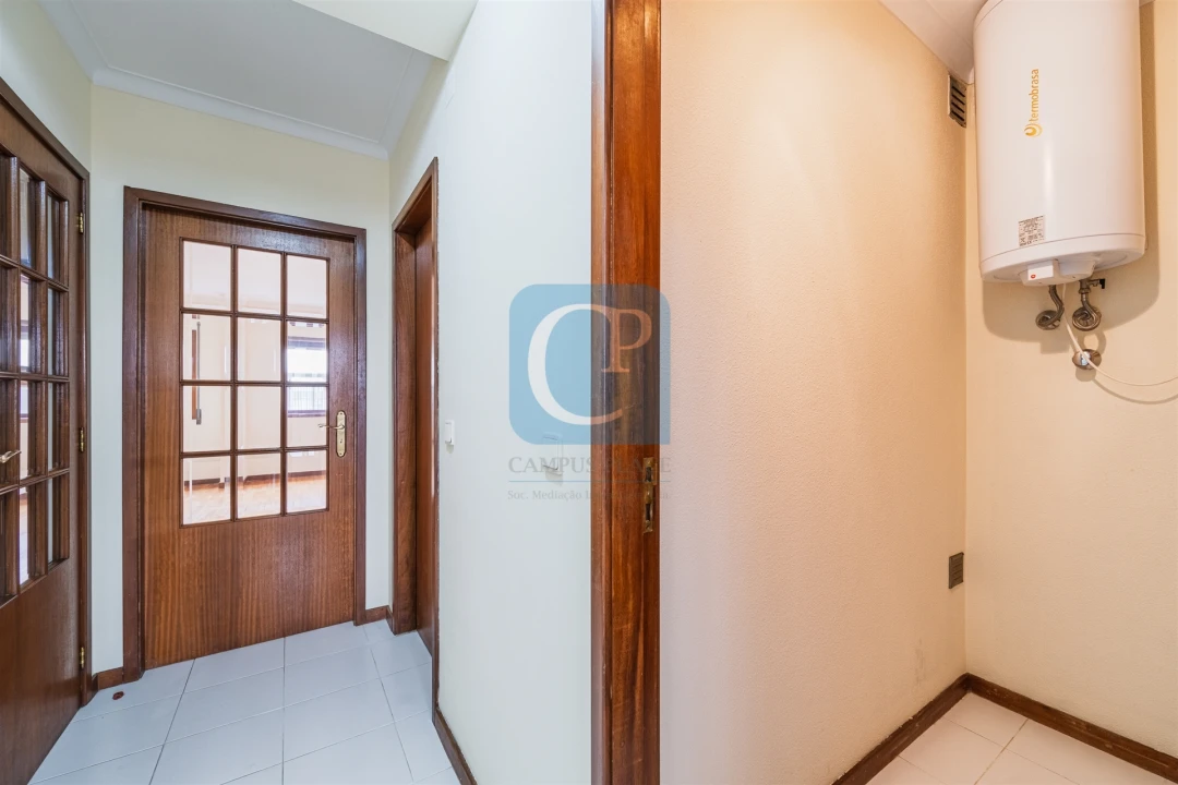 Apartamento T2 para Arrendamento em Aldoar, Foz do Douro e Nevogilde Foto 7