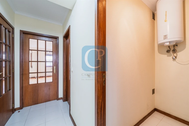 Apartamento T2 para Arrendamento em Aldoar, Foz do Douro e Nevogilde Foto 7
