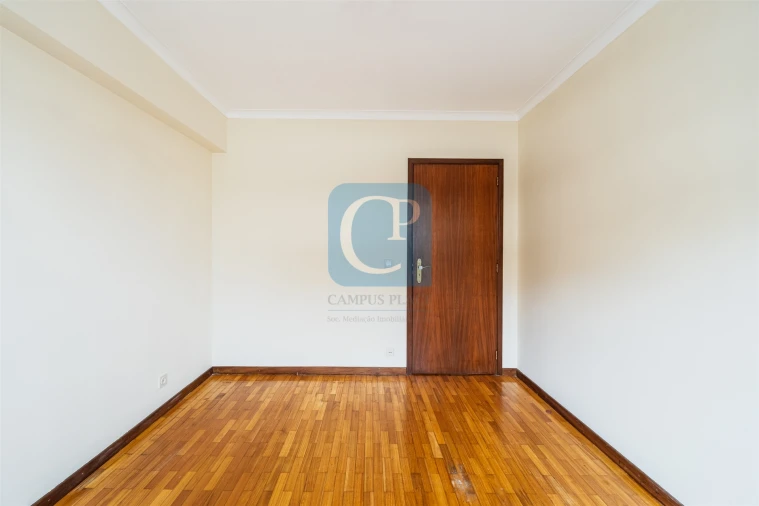 Apartamento T2 para Arrendamento em Aldoar, Foz do Douro e Nevogilde Foto 19