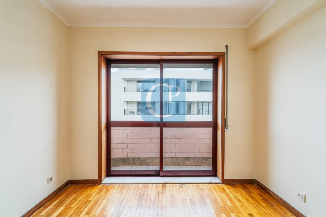 Apartamento T2 para Arrendamento em Aldoar, Foz do Douro e Nevogilde Foto 18