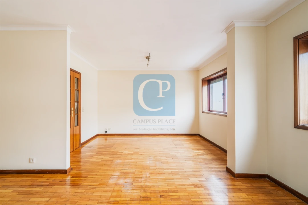 Apartamento T2 para Arrendamento em Aldoar, Foz do Douro e Nevogilde Foto 10