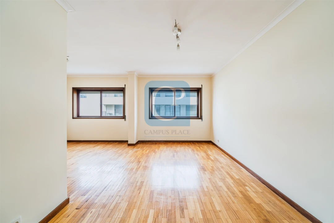 Apartamento T2 para Arrendamento em Aldoar, Foz do Douro e Nevogilde Foto 9