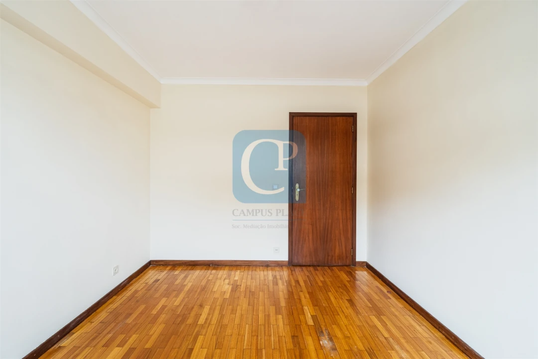 Apartamento T2 para Arrendamento em Aldoar, Foz do Douro e Nevogilde Foto 19