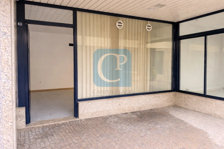 Loja para Venda em Ramalde Foto 1