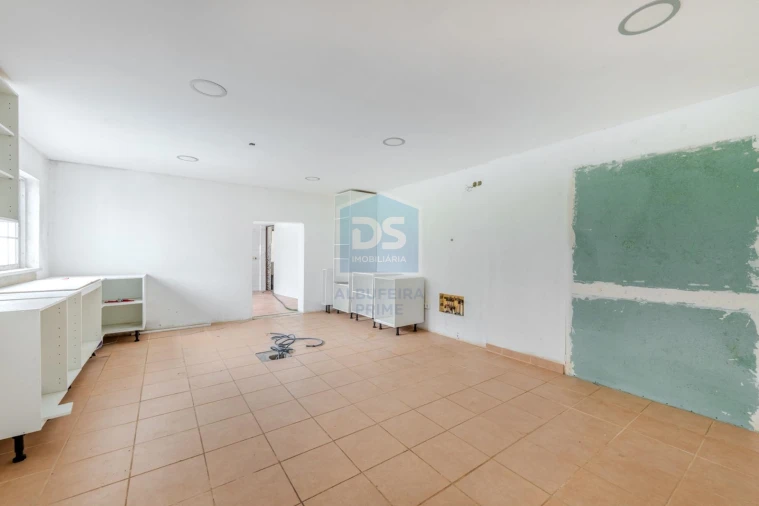 Moradia T6 para Venda em Alvor Foto 11