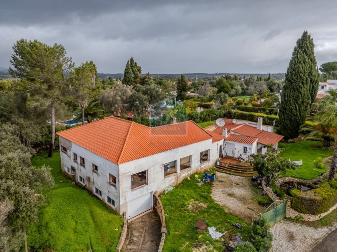 Moradia T6 para Venda em Alvor Foto 4