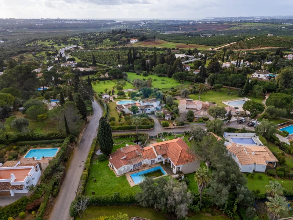 Moradia T6 para Venda em Alvor Foto 22