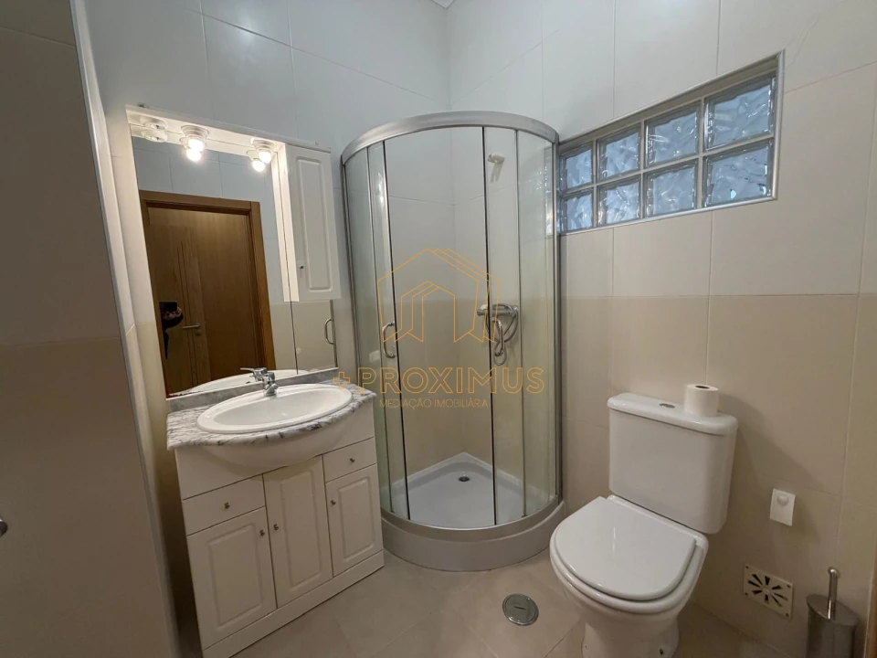 Apartamento T1 para Arrendamento em Buarcos Foto 8