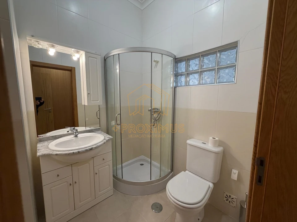 Apartamento T1 para Arrendamento em Buarcos Foto 7