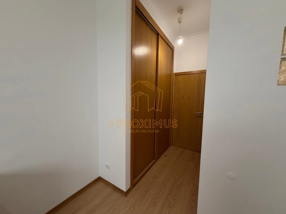 Apartamento T1 para Arrendamento em Buarcos Foto 6