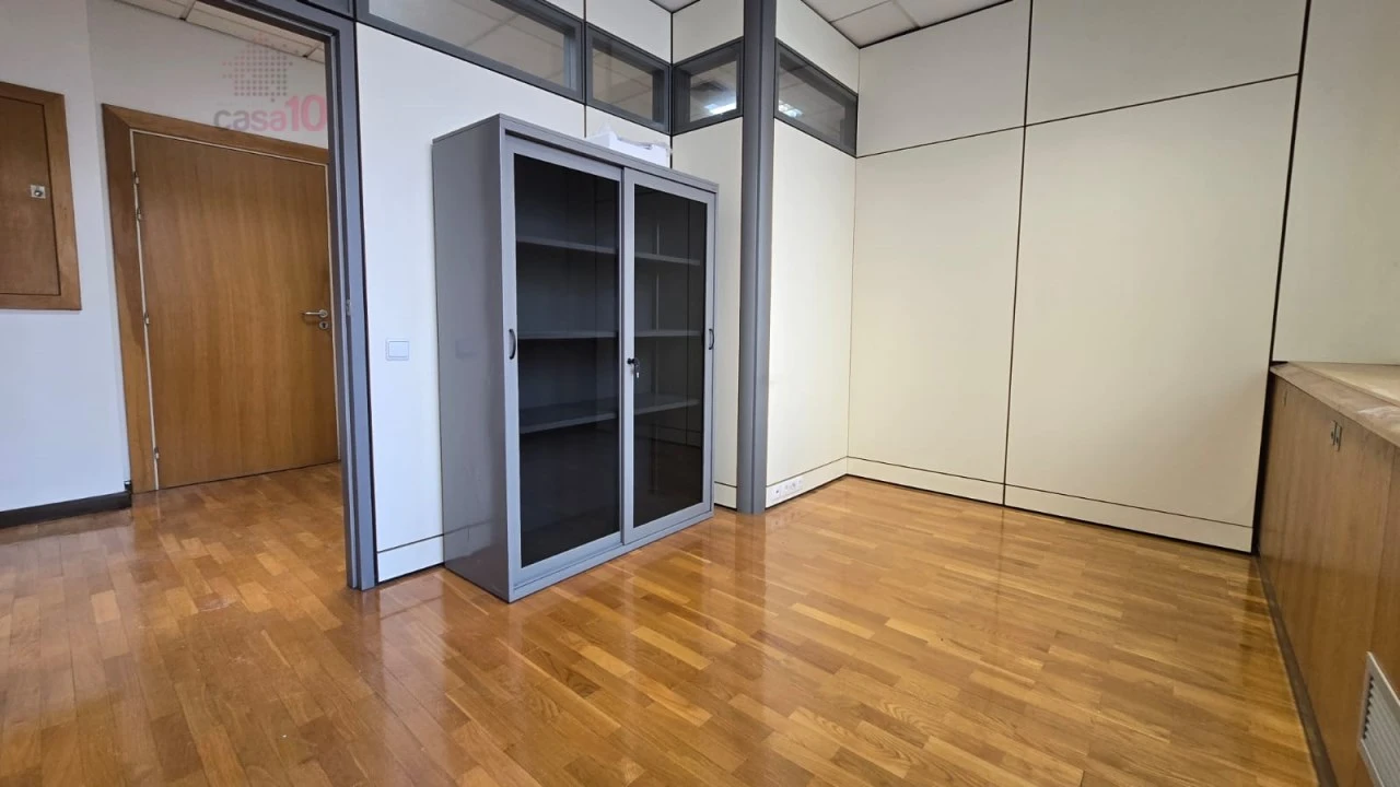 Escritório para Arrendamento em Avenidas Novas Foto 9