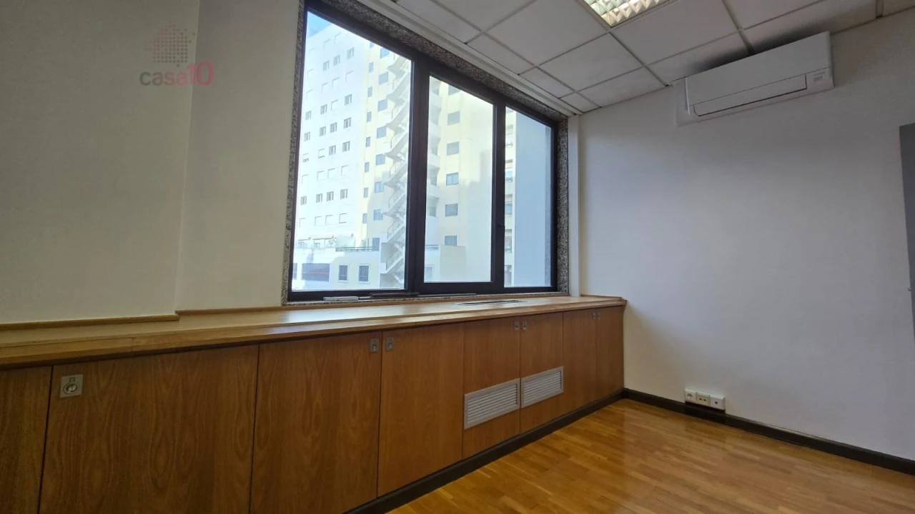 Escritório para Arrendamento em Avenidas Novas Foto 11