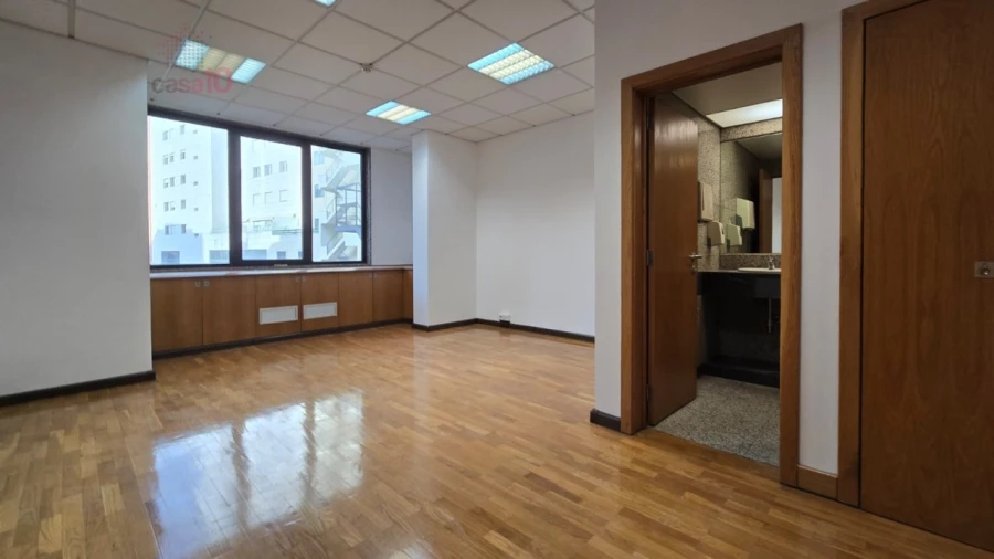 Escritório para Arrendamento em Avenidas Novas Foto 3